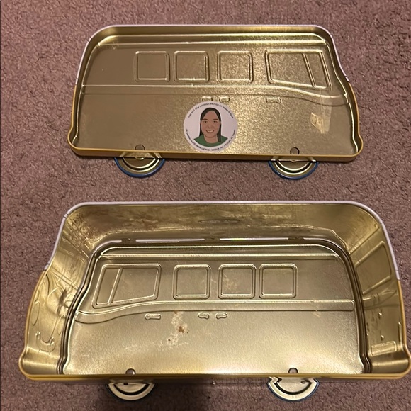 LUSH Fresh Cosmetics Magic Bus Tin - Picture 2 of 7